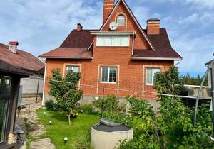 Дом 286м², 3-этажный, участок 10 сот.  