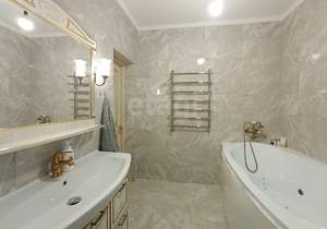 Дом 146м&sup2;, 2-этажный, участок 4 сот.  