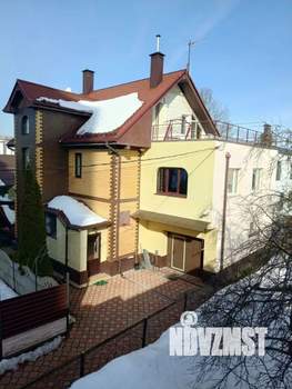 Коттедж 390м&sup2;, 3-этажный, участок 3 сот.  