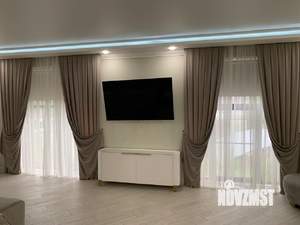 Коттедж 320м², 2-этажный, участок 10 сот.  