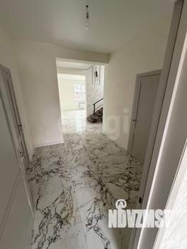 Дом 258м², 2-этажный, участок 10 сот.  