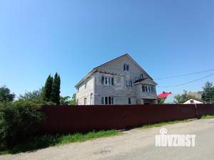 Дом 740м², 3-этажный, участок 8 сот.  