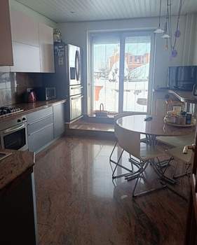 Дом 407м&sup2;, 2-этажный, участок 9 сот.  