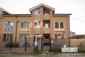 Таунхаус 150м², 3-этажный, участок 5 сот.  