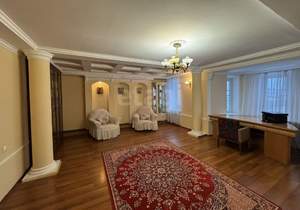 Дом 413м², 3-этажный, участок 5 сот.  