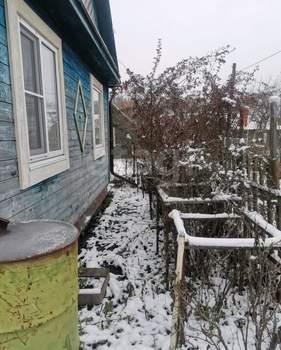 Дом 25м&sup2;, 2-этажный, участок 6 сот.  