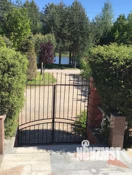 Коттедж 407м&sup2;, 2-этажный, участок 9 сот.  