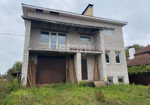 Дом 151м&sup2;, 3-этажный, участок 7 сот.  