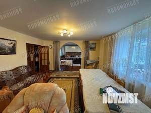 Дом 208м², 2-этажный, участок 6 сот.  