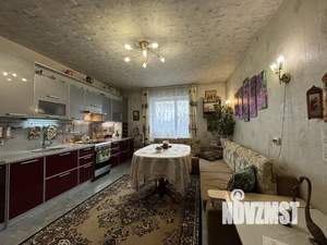 Коттедж 210м&sup2;, 2-этажный, участок 12 сот.  