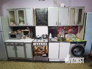 Коттедж 186м&sup2;, 3-этажный, участок 6 сот.  