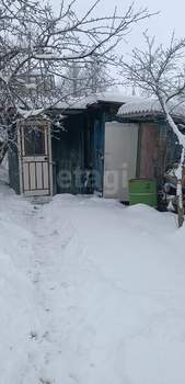 Дом 25м&sup2;, 2-этажный, участок 6 сот.  