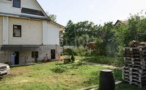 Дом 242м², 2-этажный, участок 4 сот.  