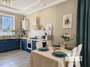 Дом 195м², 3-этажный, участок 9 сот.  