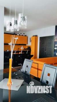 Таунхаус 222м², 3-этажный, участок 1 сот.  