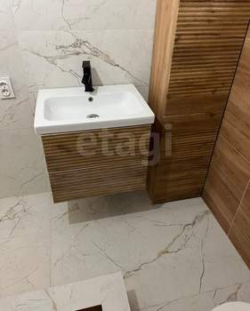 Дом 100м&sup2;, 1-этажный, участок 5 сот.  