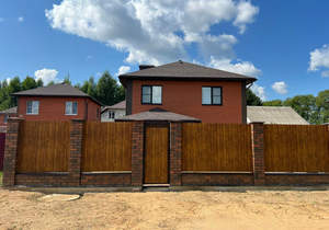 Дом 140м², 2-этажный, участок 5 сот.  