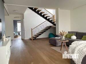 Коттедж 390м², 3-этажный, участок 7 сот.  