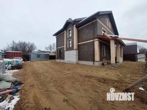 Коттедж 280м&sup2;, 3-этажный, участок 7 сот.  