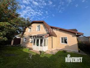 Дом 216м², 2-этажный, участок 5 сот.  