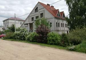 Дом 400м&sup2;, 3-этажный, участок 14 сот.  