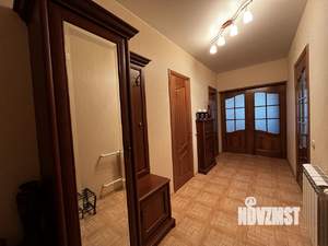 Дом 207м², 2-этажный, участок 7 сот.  