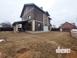 Коттедж 280м&sup2;, 3-этажный, участок 7 сот.  