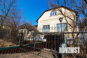 Коттедж 212м&sup2;, 2-этажный, участок 9 сот.  