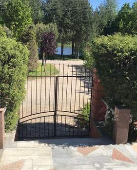 Дом 407м&sup2;, 2-этажный, участок 9 сот.  