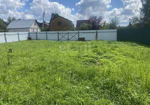 Дом 10м&sup2;, 2-этажный, участок 6 сот.  