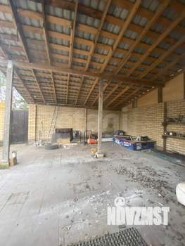 Дом 270м&sup2;, 2-этажный, участок 4 сот.  