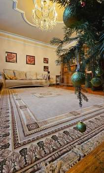 Дом 301м&sup2;, 3-этажный, участок 8 сот.  