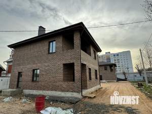 Дом 160м&sup2;, 2-этажный, участок 5 сот.  