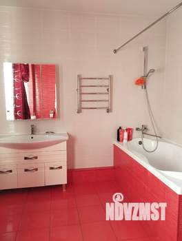 Коттедж 204м&sup2;, 2-этажный, участок 7 сот.  