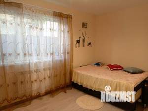 Дом 100м&sup2;, 2-этажный, участок 4 сот.  