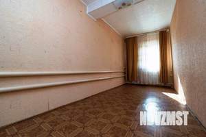 Дом 273м&sup2;, 2-этажный, участок 9 сот.  