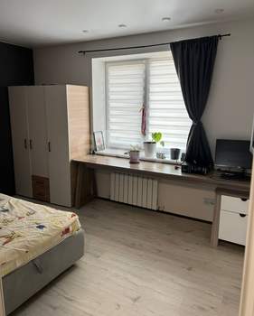 Дом 140м², 2-этажный, участок 5 сот.  