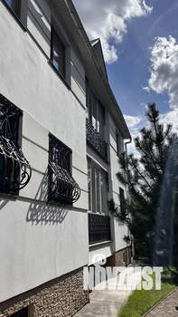 Коттедж 364м&sup2;, 2-этажный, участок 8 сот.  