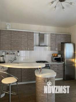 Коттедж 204м&sup2;, 2-этажный, участок 7 сот.  