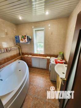 Коттедж 300м², 2-этажный, участок 30 сот.  