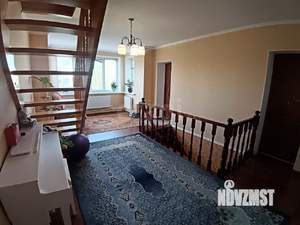 Дом 197м&sup2;, 3-этажный, участок 9 сот.  