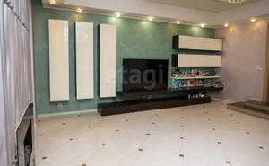 Дом 194м², 2-этажный, участок 1 сот.  