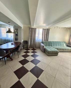 Дом 159м&sup2;, 2-этажный, участок 7 сот.  