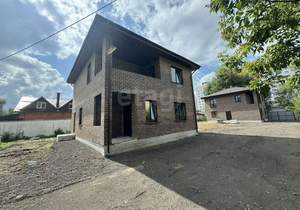 Дом 160м&sup2;, 2-этажный, участок 5 сот.  