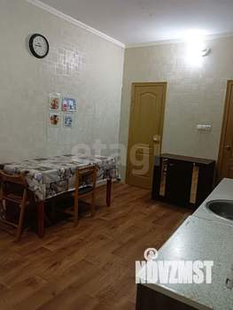 Дом 92м&sup2;, 2-этажный, участок 8 сот.  