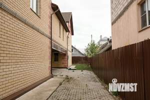 Таунхаус 130м&sup2;, 3-этажный, участок 1 сот.  