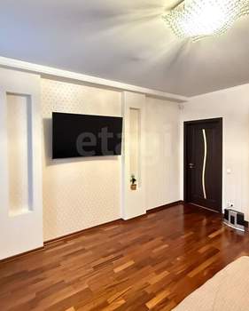 Дом 217м&sup2;, 2-этажный, участок 2 сот.  