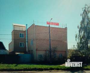 Дом 548м², 3-этажный, участок 6 сот.  