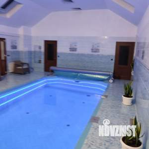 Коттедж 667м&sup2;, 2-этажный, участок 10 сот.  