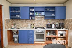 Дом 242м&sup2;, 2-этажный, участок 4 сот.  